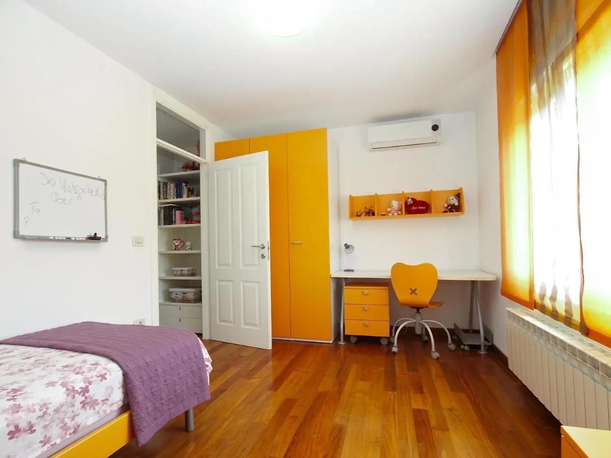 Holiday home Villa Isabella 2103 Pula Croatia